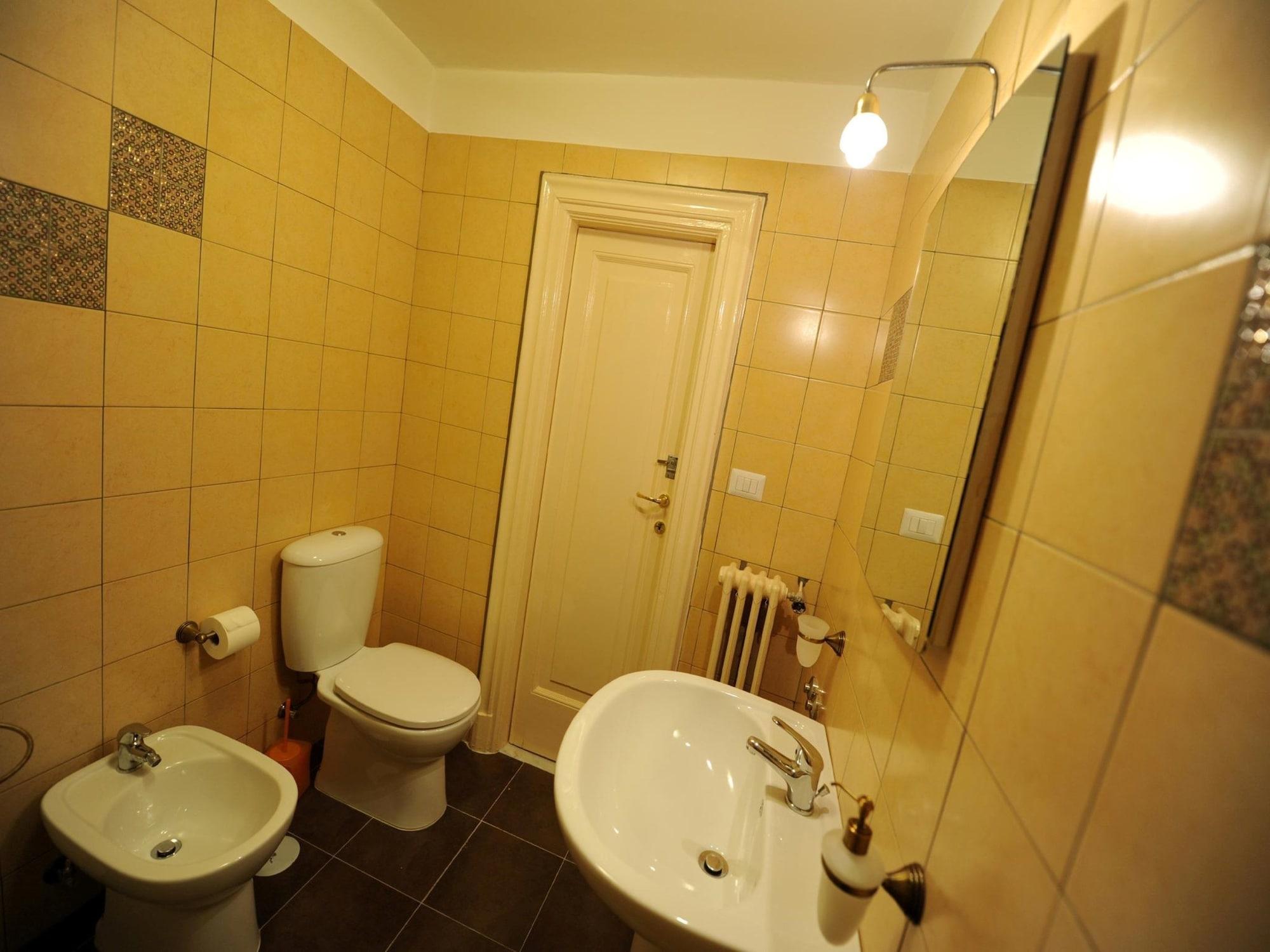 Barone Bed And Breakfast ซาแลร์โน ภายนอก รูปภาพ