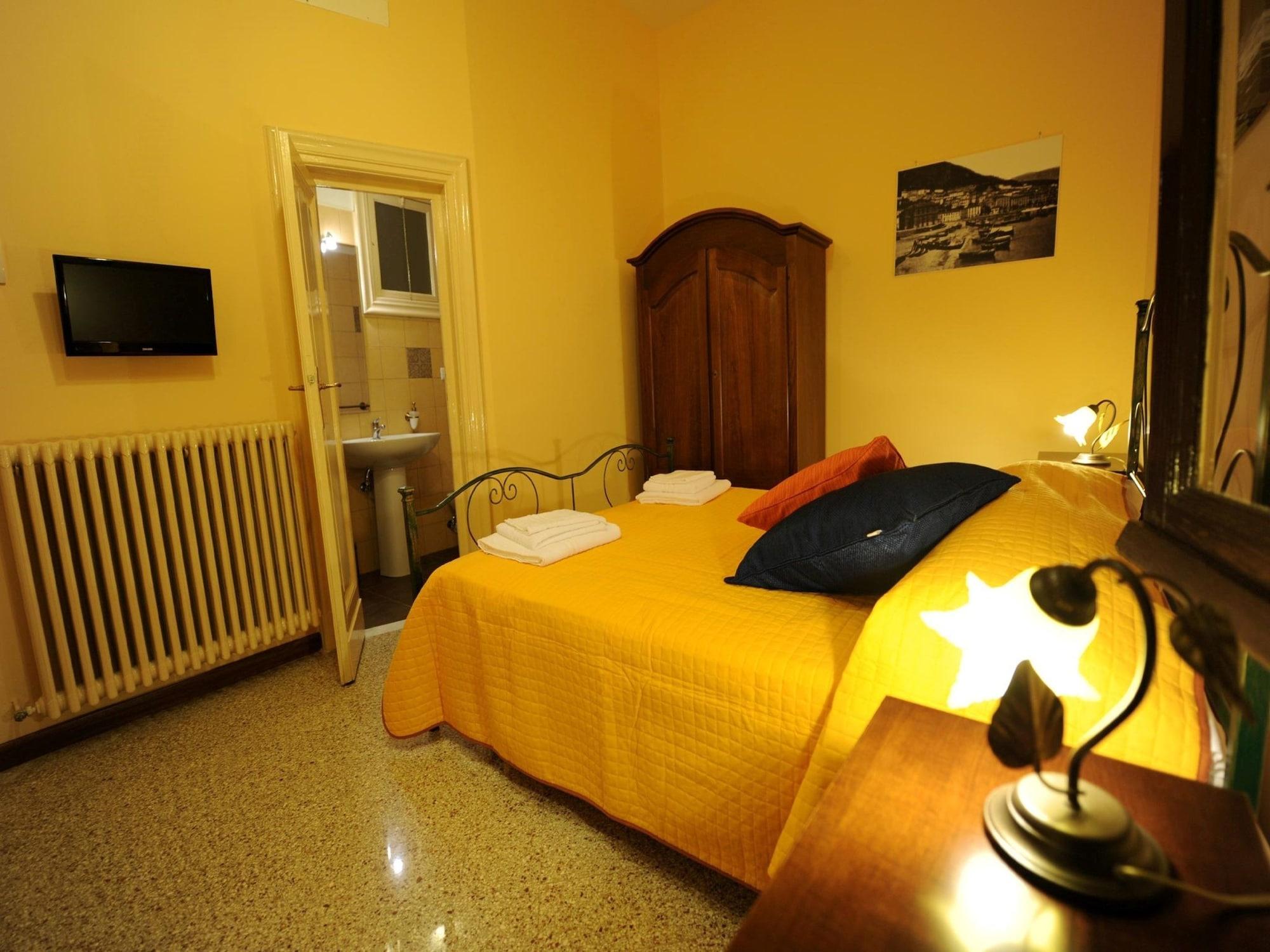Barone Bed And Breakfast ซาแลร์โน ภายนอก รูปภาพ